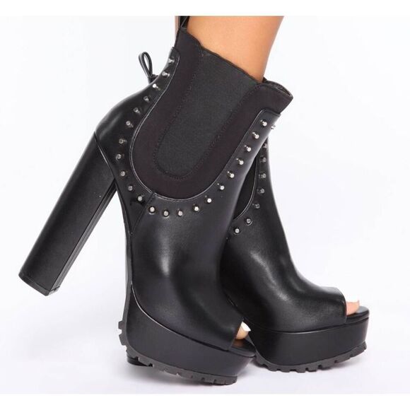 NEW~Fashion Nova Black Tough Love Stud Detail Peep Toe Ankle Booties Heels Sz 9M - Picture 8 of 8